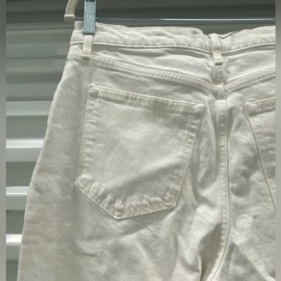 White jeans - Picture 4 of 8